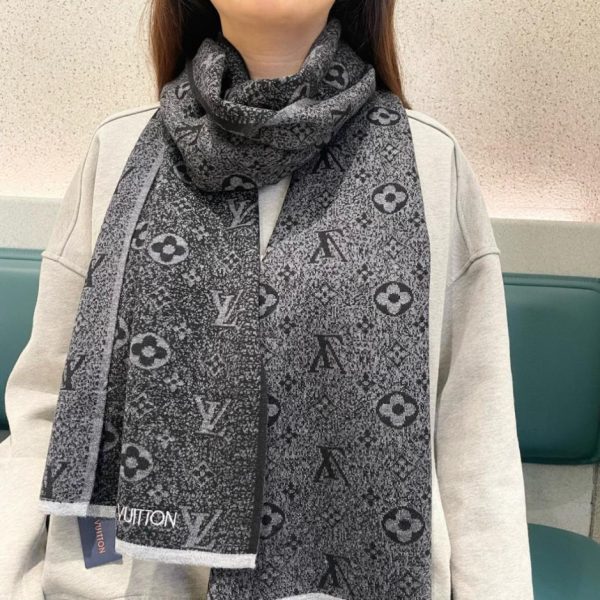 designer,replica,clothing,fake,1:1,lv,luxury,high quality LV Couple Scarf (EKA40)
