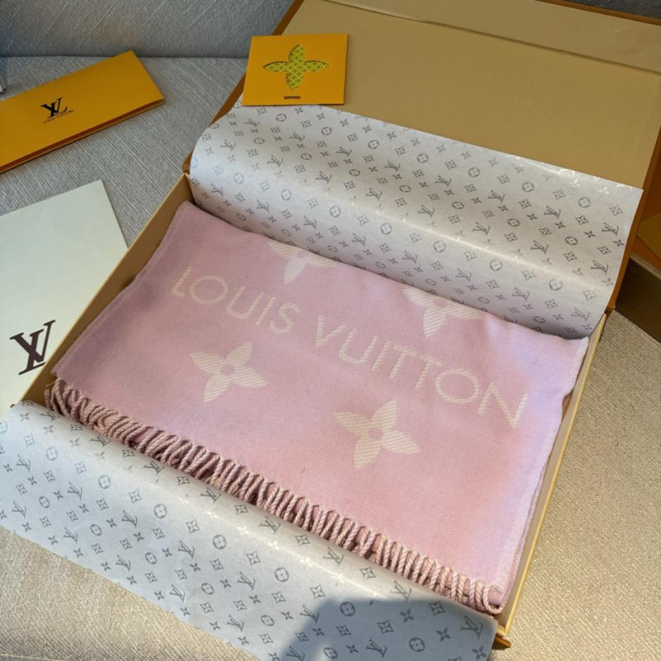 designer,replica,clothing,fake,1:1,lv,luxury,high quality LV light pink and white color-blocked scarf, LVEssential scarf (V5EZ9) designer,replica,clothing,fake,1:1,lv,luxury,high quality LV light pink and white color-blocked scarf, LVEssential scarf (V5EZ9)