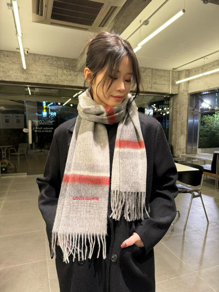 designer,replica,clothing,fake,1:1,lv,luxury,high quality LV high-end heavyweight scarf (XWCCG) designer,replica,clothing,fake,1:1,lv,luxury,high quality LV high-end heavyweight scarf (XWCCG)