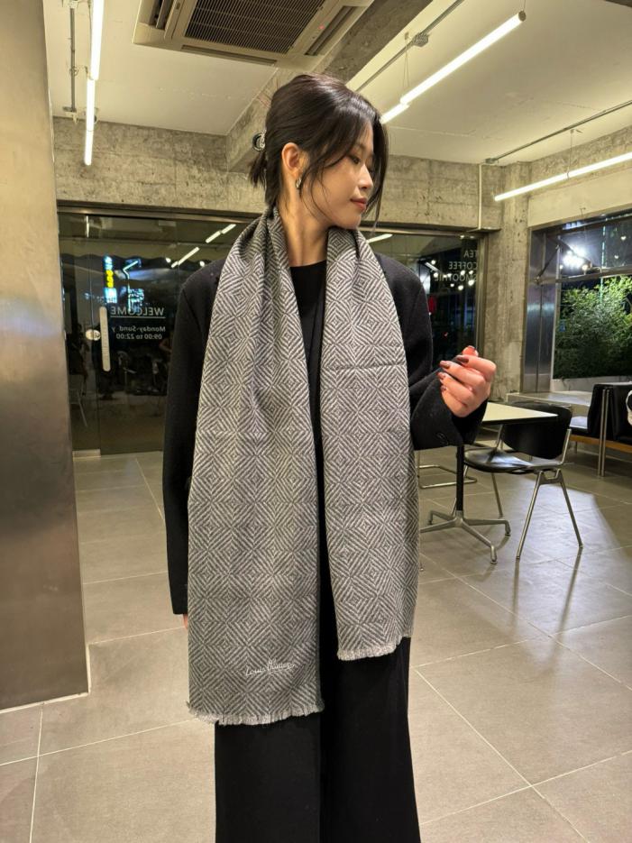 designer,replica,clothing,fake,1:1,lv,luxury,high quality LV Damier scarf (Z90KU) designer,replica,clothing,fake,1:1,lv,luxury,high quality LV Damier scarf (Z90KU)