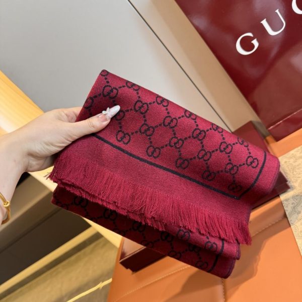 designer,replica,clothing,fake,1:1,lv,luxury,high quality Gucci’s new Double G cashmere jacquard scarf (GO60E)