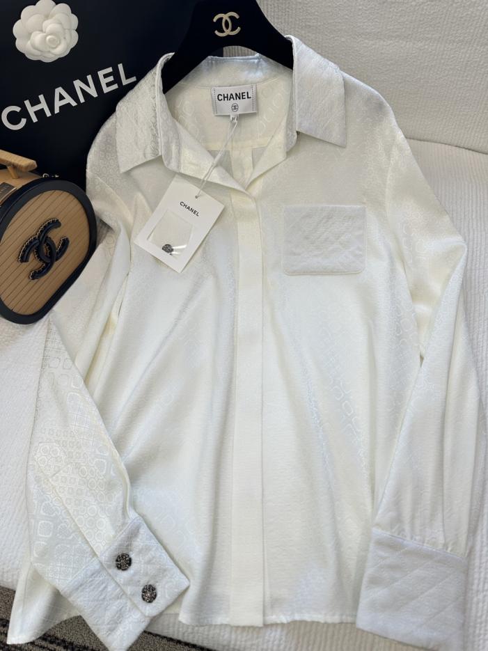 designer,replica,clothing,fake,1:1,lv,luxury,high quality Elegant jacquard cardigan shirt with subtle pattern (A093H) designer,replica,clothing,fake,1:1,lv,luxury,high quality Elegant jacquard cardigan shirt with subtle pattern (A093H)