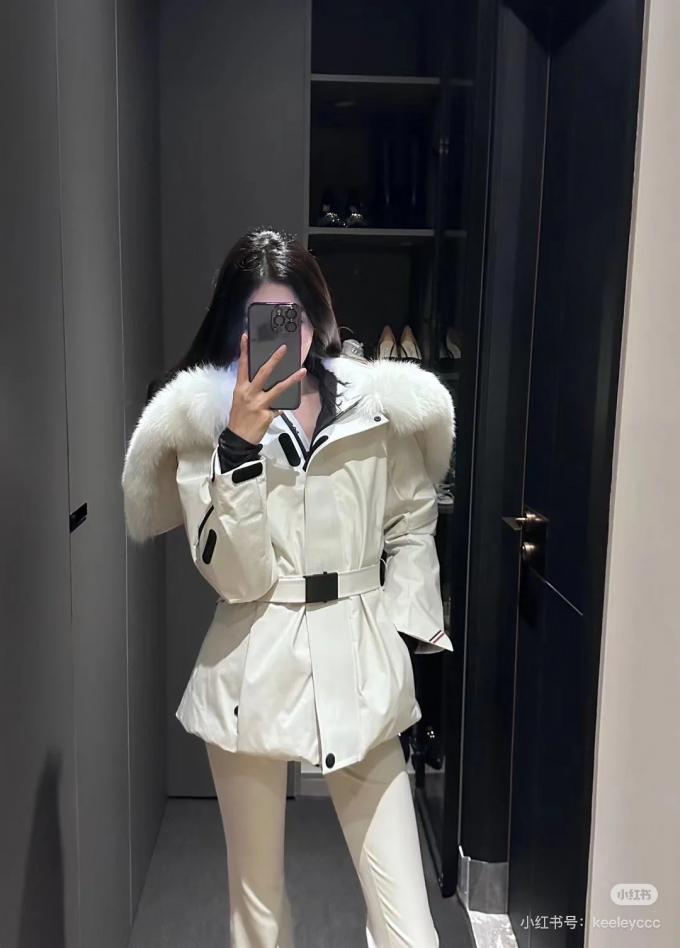 designer,replica,clothing,fake,1:1,lv,luxury,high quality Moncler Fall/Winter New Classic Celac Short Fitted Waist Down Ski Jacket with Large Fur Collar (XYVXX) designer,replica,clothing,fake,1:1,lv,luxury,high quality Moncler Fall/Winter New Classic Celac Short Fitted Waist Down Ski Jacket with Large Fur Collar (XYVXX)