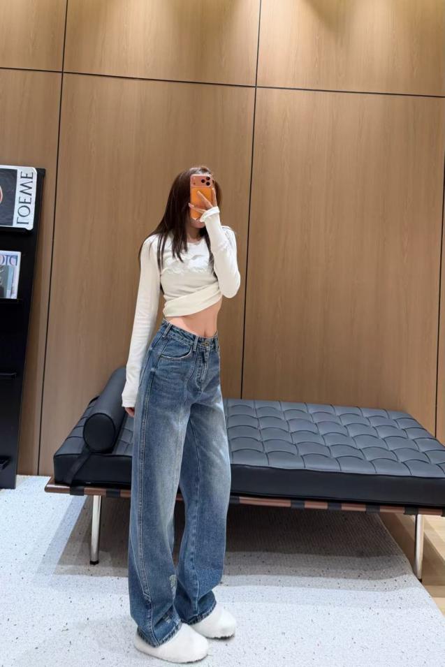 designer,replica,clothing,fake,1:1,lv,luxury,high quality Alex’s new rhinestone letter print curved jeans (8BU26) designer,replica,clothing,fake,1:1,lv,luxury,high quality Alex’s new rhinestone letter print curved jeans (8BU26)