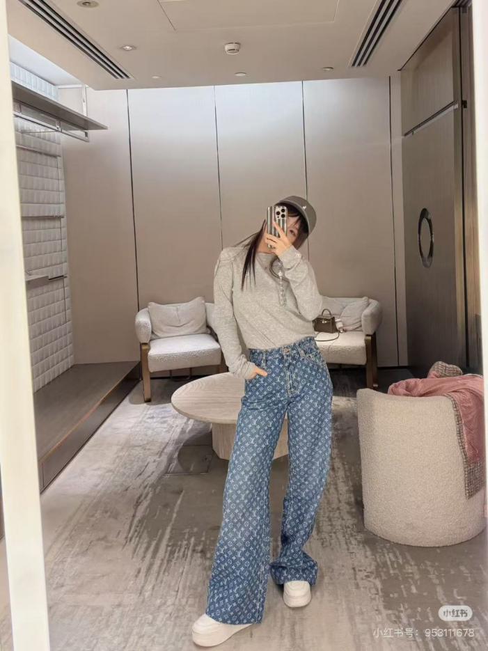 designer,replica,clothing,fake,1:1,lv,luxury,high quality New LV classic monogram logo print wide-leg jeans (VUEZ7) designer,replica,clothing,fake,1:1,lv,luxury,high quality New LV classic monogram logo print wide-leg jeans (VUEZ7)