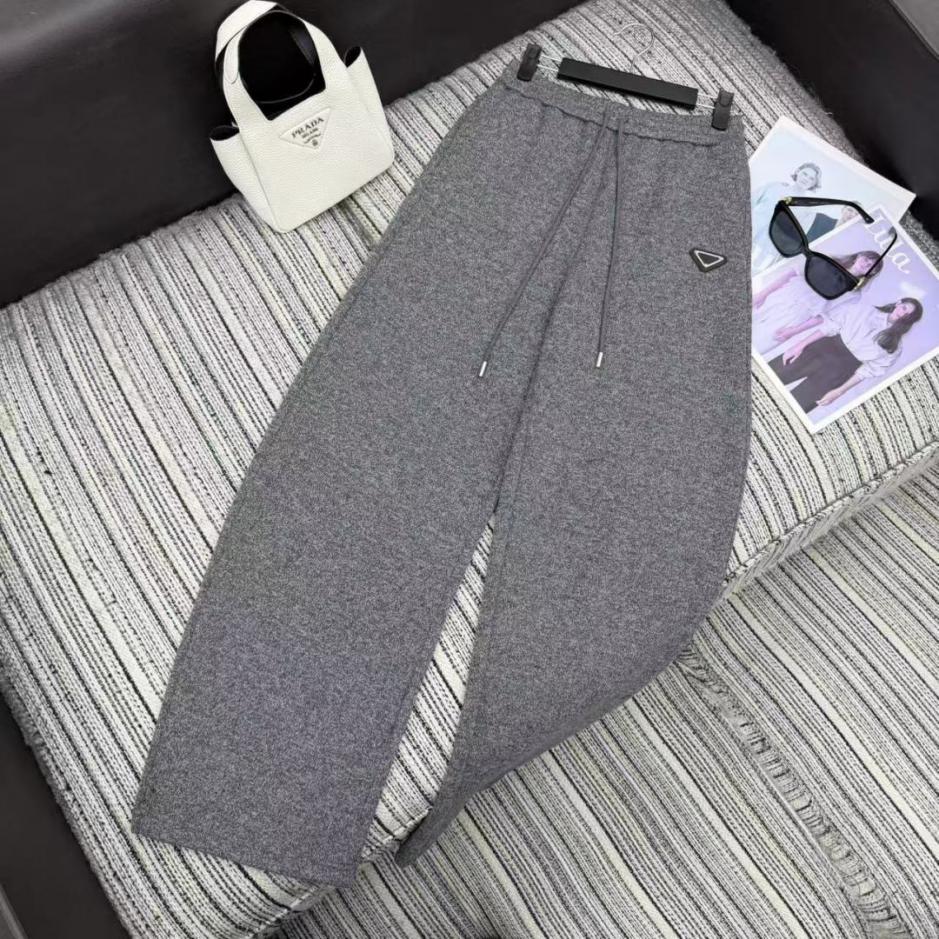 designer,replica,clothing,fake,1:1,lv,luxury,high quality New elastic waistband curved casual pants with triangle logo embellishment (58ADS) designer,replica,clothing,fake,1:1,lv,luxury,high quality New elastic waistband curved casual pants with triangle logo embellishment (58ADS)