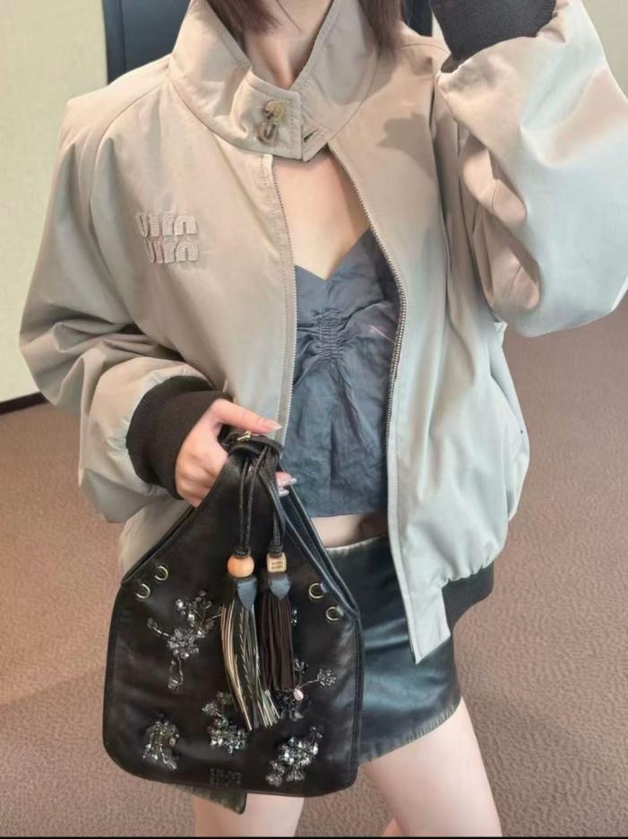 designer,replica,clothing,fake,1:1,lv,luxury,high quality MiuMiu Early Spring New Arrival: Reversible Houndstooth Jacket (EWMDQ) designer,replica,clothing,fake,1:1,lv,luxury,high quality MiuMiu Early Spring New Arrival: Reversible Houndstooth Jacket (EWMDQ)