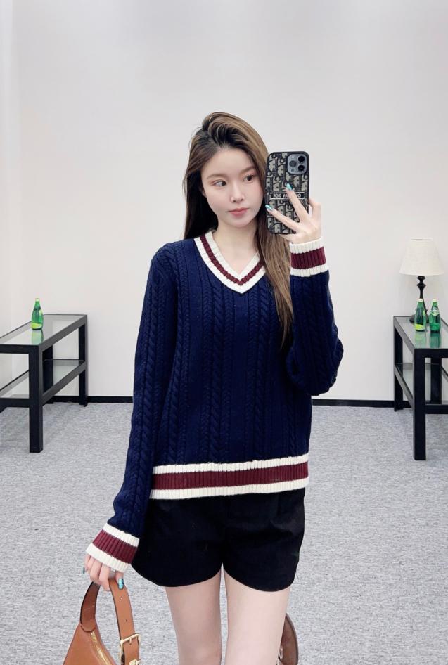 designer,replica,clothing,fake,1:1,lv,luxury,high quality Chanel’s latest Fall/Winter collection: Cable-knit striped pullover sweater (MHHNA) designer,replica,clothing,fake,1:1,lv,luxury,high quality Chanel’s latest Fall/Winter collection: Cable-knit striped pullover sweater (MHHNA)