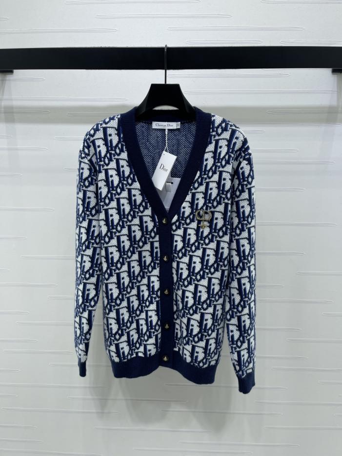 designer,replica,clothing,fake,1:1,lv,luxury,high quality Dior’s latest Fall/Winter collection: Letter jacquard knit long-sleeved cardigan (FGBVB) designer,replica,clothing,fake,1:1,lv,luxury,high quality Dior’s latest Fall/Winter collection: Letter jacquard knit long-sleeved cardigan (FGBVB)