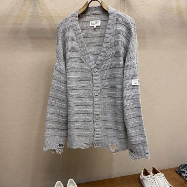 designer,replica,clothing,fake,1:1,lv,luxury,high quality Maison Margiela Fall/Winter 2025 New Arrival Logo Frayed Edge Cardigan Sweater (3G/10G)