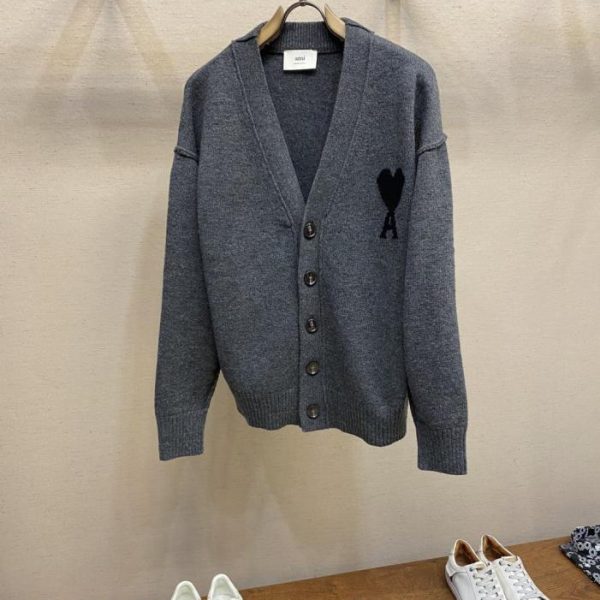 designer,replica,clothing,fake,1:1,lv,luxury,high quality AMI….. Grey Heart-Shaped Cardigan Sweater (EFDM9)