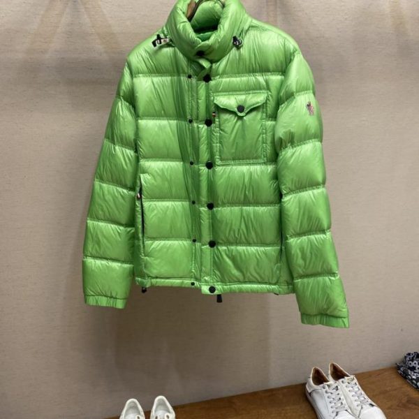 designer,replica,clothing,fake,1:1,lv,luxury,high quality Moncler Men’s Raffort Ski Collection Lightweight Jacket with Stand Collar Down Jacket (D4CUG)