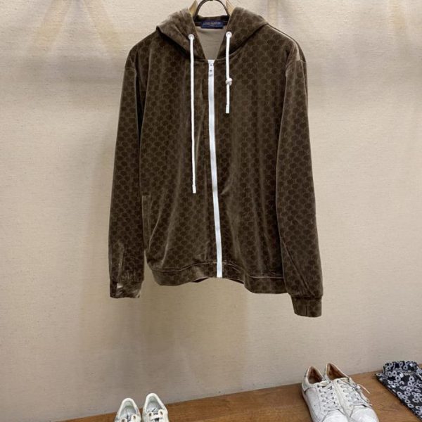 designer,replica,clothing,fake,1:1,lv,luxury,high quality Louis Vuitton’s new Fall/Winter hooded suit (E4M22), same style as those sold in boutiques.