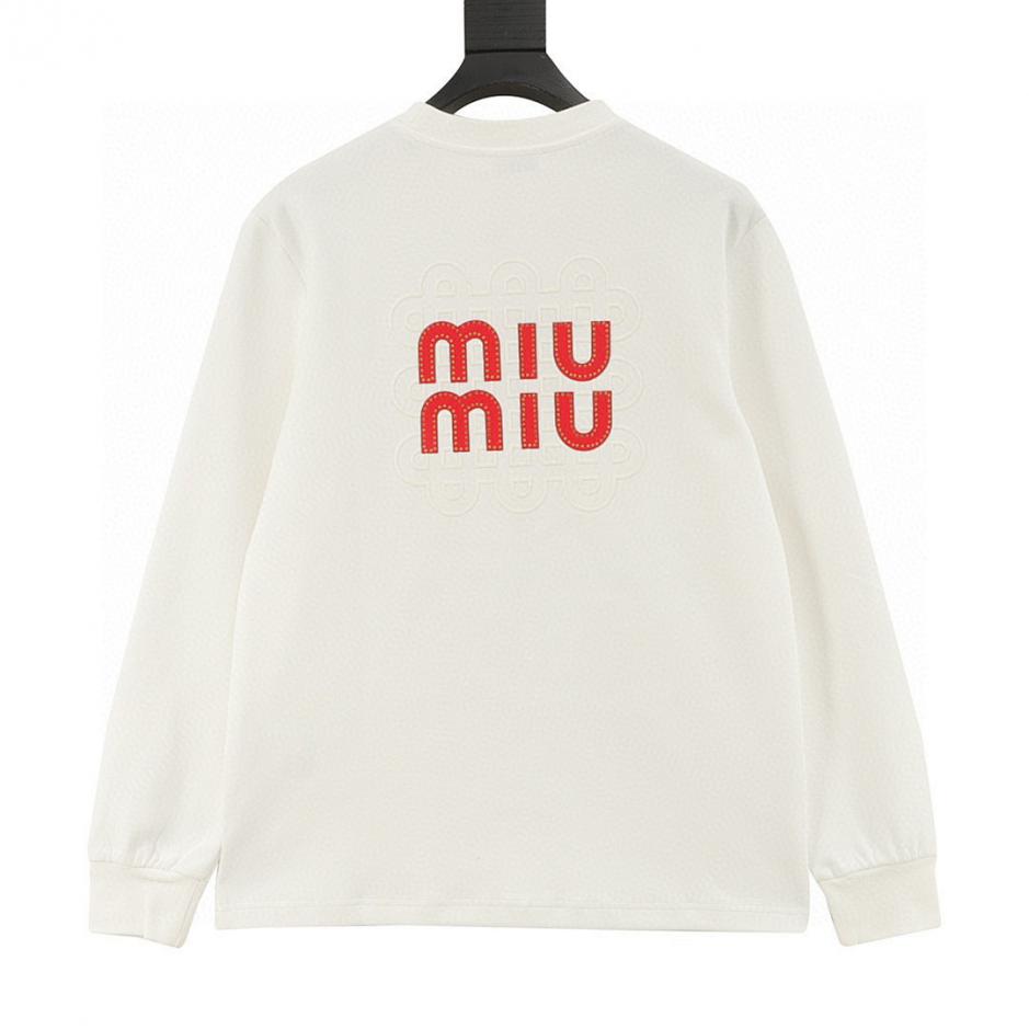 designer,replica,clothing,fake,1:1,lv,luxury,high quality MiuMiu long-sleeved T-shirt with large logo on the back, made of foam patch and embroidered leather (1EB1) designer,replica,clothing,fake,1:1,lv,luxury,high quality MiuMiu long-sleeved T-shirt with large logo on the back, made of foam patch and embroidered leather (1EB1)