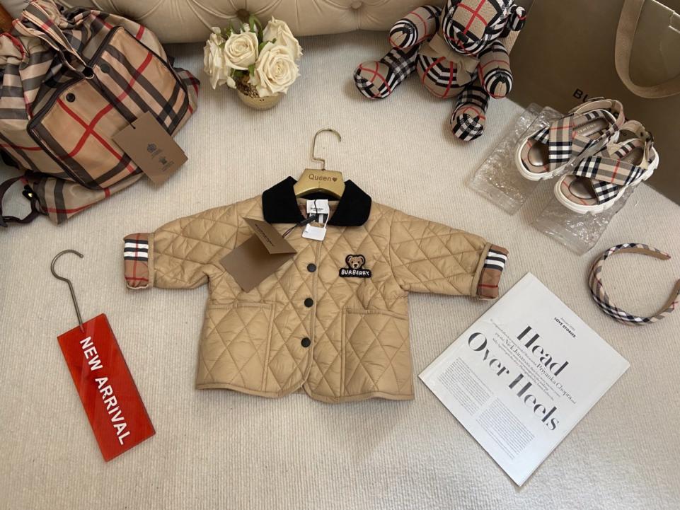 designer,replica,clothing,fake,1:1,lv,luxury,high quality Burberry Collared Check Soft Cotton Jacket – Classic Design, Stylish and Chic (CG50S)