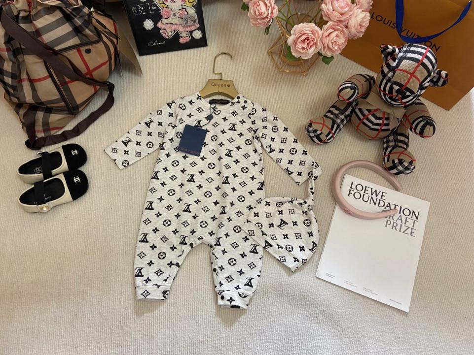 designer,replica,clothing,fake,1:1,lv,luxury,high quality Burberry Spring/Autumn New Arrival Long-Sleeved Jumpsuit 2-Piece Set (5ZVV8)