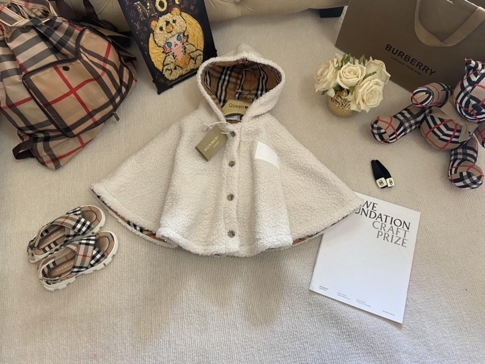 designer,replica,clothing,fake,1:1,lv,luxury,high quality Burberry Baby-Style Cape Coat (95WOU)
