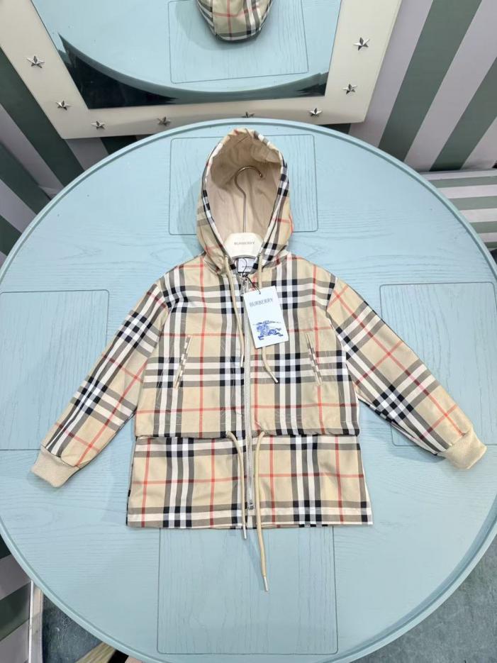 designer,replica,clothing,fake,1:1,lv,luxury,high quality Burberry children’s trench coat (VA06C) – Early Autumn/Winter New Arrival designer,replica,clothing,fake,1:1,lv,luxury,high quality Burberry children’s trench coat (VA06C) – Early Autumn/Winter New Arrival
