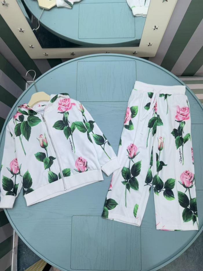 designer,replica,clothing,fake,1:1,lv,luxury,high quality Early Autumn/Winter New Arrival from D&G BABY Children’s Girl Two-Piece Set: Sweatshirt + Pants (UEW9Q) designer,replica,clothing,fake,1:1,lv,luxury,high quality Early Autumn/Winter New Arrival from D&G BABY Children’s Girl Two-Piece Set: Sweatshirt + Pants (UEW9Q)