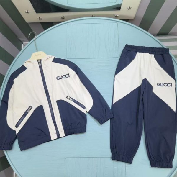 designer,replica,clothing,fake,1:1,lv,luxury,high quality Early Autumn/Winter New Arrival: GG Store New Arrival Boys’ and Girls’ Sports Suit Two-Piece Set (Jacket + Pants) (127TD)