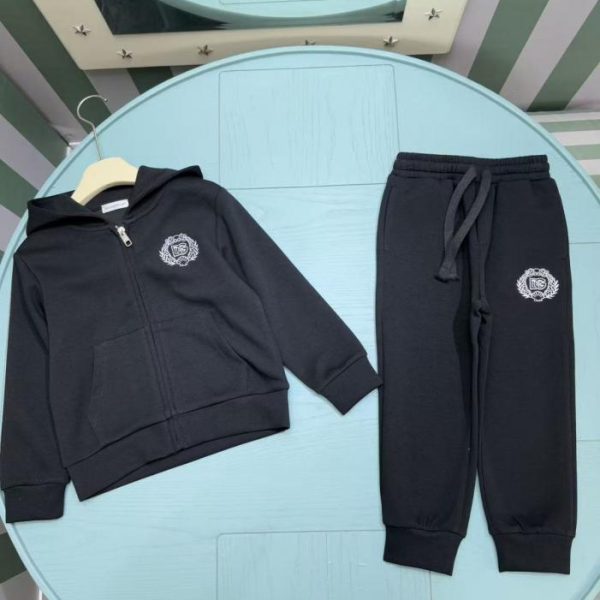 designer,replica,clothing,fake,1:1,lv,luxury,high quality DG Early Autumn/Winter New Arrival: Stylish Children’s Two-Piece Set [Sweatshirt Jacket + Pants] (LSERF)