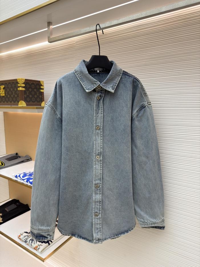 designer,replica,clothing,fake,1:1,lv,luxury,high quality Loewe long-sleeved denim jacket with laser-cut floral print (QOSNB) designer,replica,clothing,fake,1:1,lv,luxury,high quality Loewe long-sleeved denim jacket with laser-cut floral print (QOSNB)