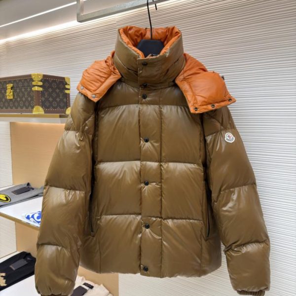 designer,replica,clothing,fake,1:1,lv,luxury,high quality MONCLER Parana Detachable Hood Solid Color Painted Down Jacket (8UB7B)