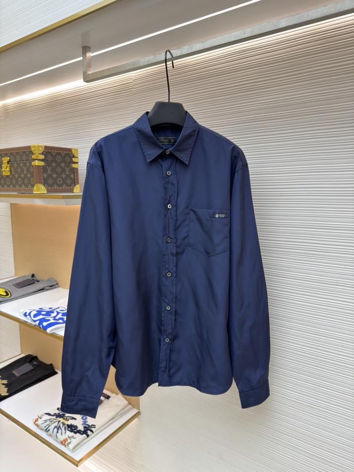 designer,replica,clothing,fake,1:1,lv,luxury,high quality Prada triangle logo label shirt (10L87) designer,replica,clothing,fake,1:1,lv,luxury,high quality Prada triangle logo label shirt (10L87)