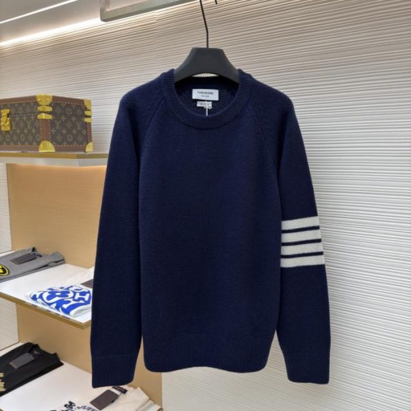 designer,replica,clothing,fake,1:1,lv,luxury,high quality THOM BROWNE Classic Four-Stripe Wool Knit Sweater (ZHGO9)