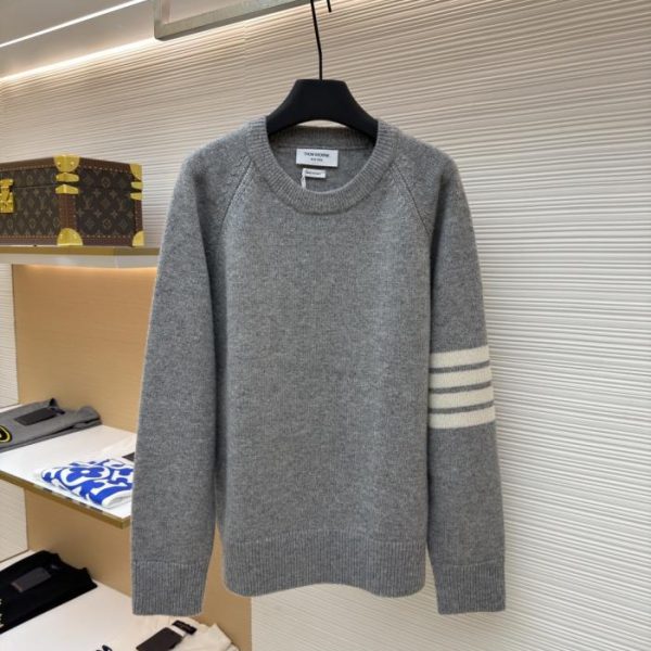 designer,replica,clothing,fake,1:1,lv,luxury,high quality THOM BROWNE Classic Four-Stripe Wool Knit Sweater (00S19)