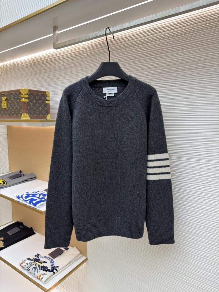 designer,replica,clothing,fake,1:1,lv,luxury,high quality THOM BROWNE Classic Four-Stripe Wool Knit Sweater (YJGXM) designer,replica,clothing,fake,1:1,lv,luxury,high quality THOM BROWNE Classic Four-Stripe Wool Knit Sweater (YJGXM)
