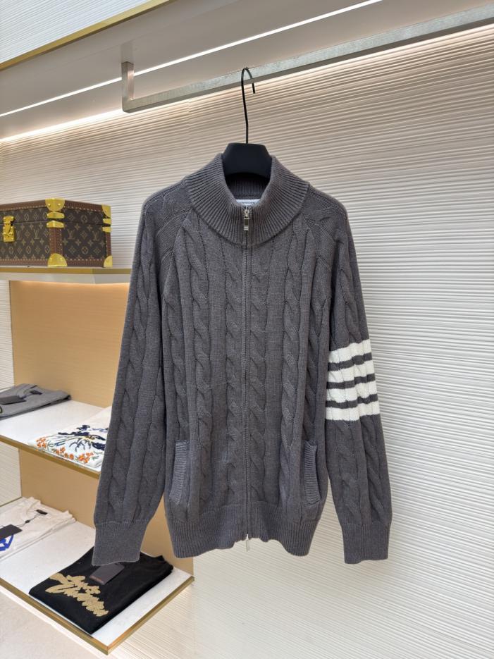 designer,replica,clothing,fake,1:1,lv,luxury,high quality THOM BROWNE Cable Knit Jacquard Zipper Sweater (5FXEW) designer,replica,clothing,fake,1:1,lv,luxury,high quality THOM BROWNE Cable Knit Jacquard Zipper Sweater (5FXEW)
