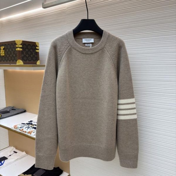 designer,replica,clothing,fake,1:1,lv,luxury,high quality THOM BROWNE Classic Four-Stripe Crew Neck Long-Sleeve Sweater (QNEGG)