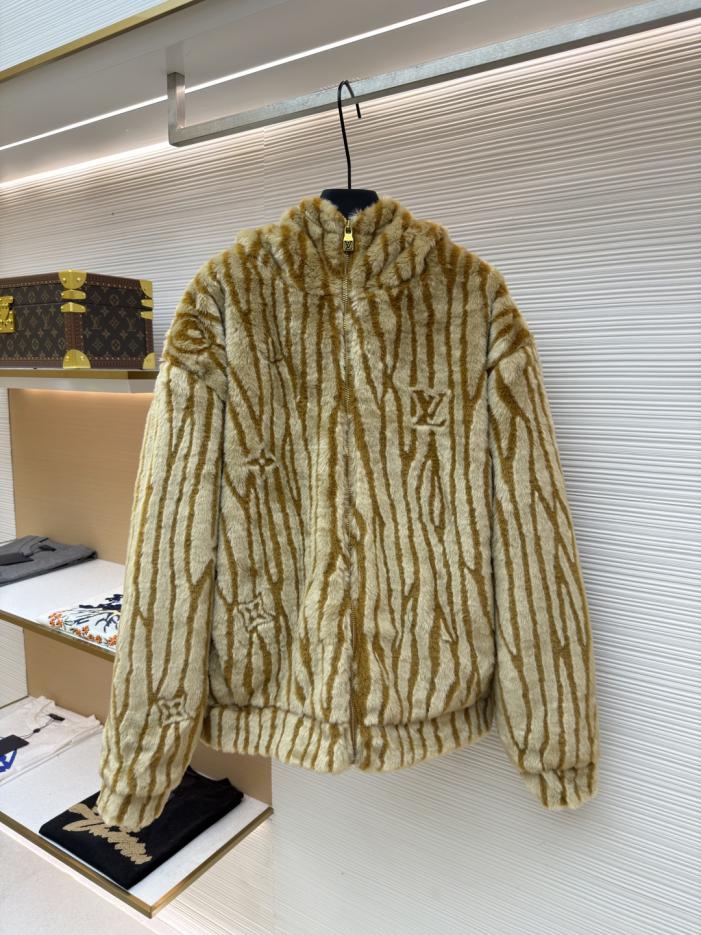 designer,replica,clothing,fake,1:1,lv,luxury,high quality LOUIS VUITTON SKI Ski Collection EPI Suede Hooded Turtleneck Jacket (JIVHO) designer,replica,clothing,fake,1:1,lv,luxury,high quality LOUIS VUITTON SKI Ski Collection EPI Suede Hooded Turtleneck Jacket (JIVHO)
