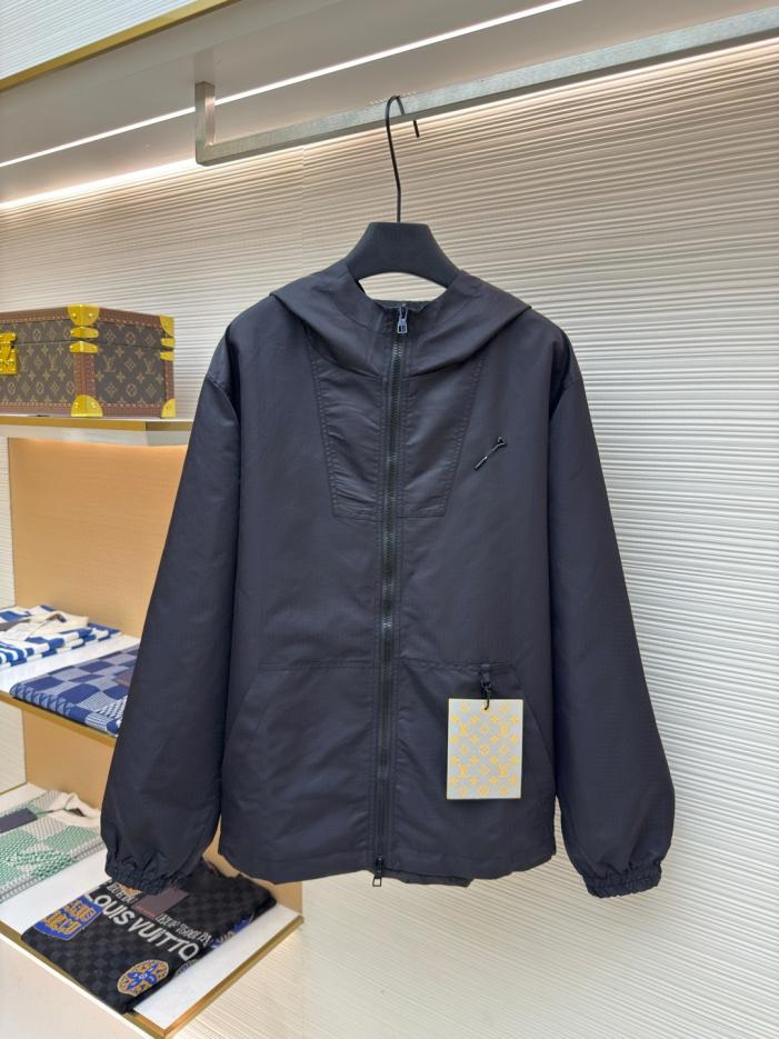 designer,replica,clothing,fake,1:1,lv,luxury,high quality LOUIS VUITTON Reversible Windproof Pin Jacket (6Q896) designer,replica,clothing,fake,1:1,lv,luxury,high quality LOUIS VUITTON Reversible Windproof Pin Jacket (6Q896)
