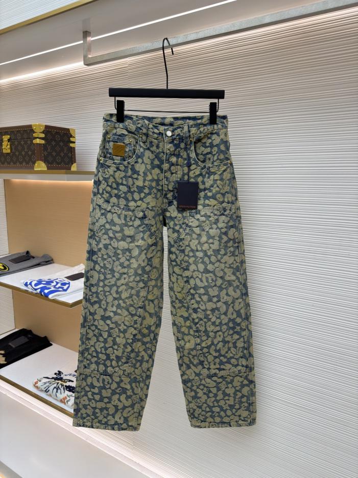 designer,replica,clothing,fake,1:1,lv,luxury,high quality LOUIS VUITTON Letter Jacquard Pearl Button Cargo Jeans (VZCJV) designer,replica,clothing,fake,1:1,lv,luxury,high quality LOUIS VUITTON Letter Jacquard Pearl Button Cargo Jeans (VZCJV)