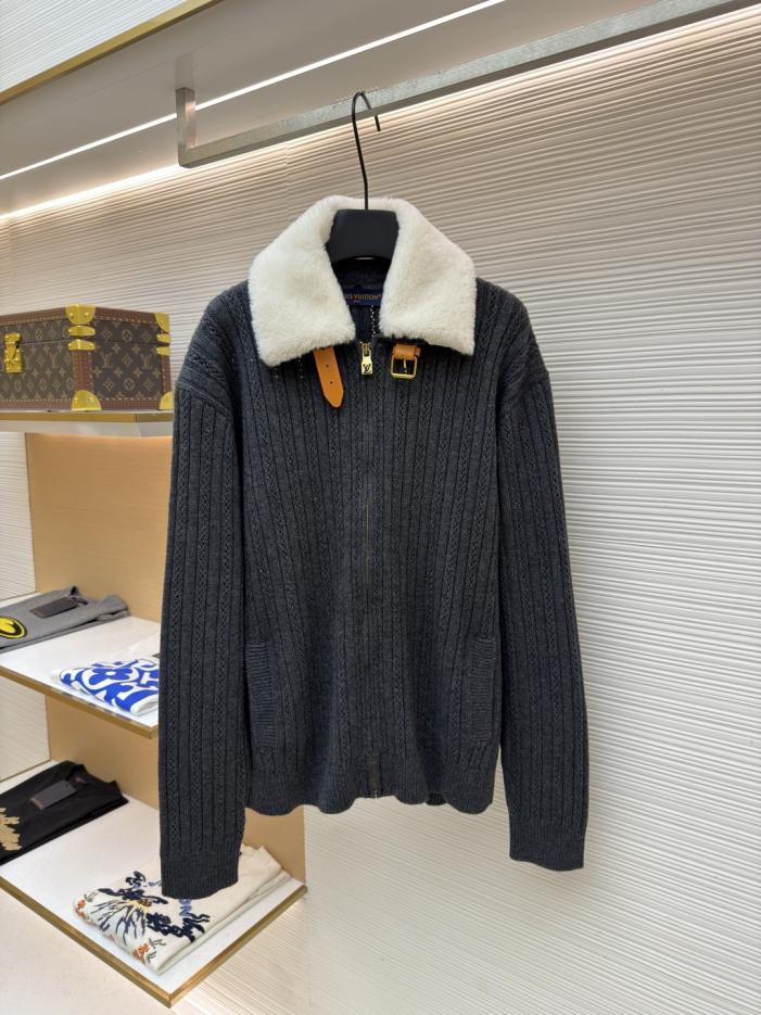 designer,replica,clothing,fake,1:1,lv,luxury,high quality LOUIS VUITTON Cashmere & Wool Zippered Waist-cinching Coat (GZXAC) designer,replica,clothing,fake,1:1,lv,luxury,high quality LOUIS VUITTON Cashmere & Wool Zippered Waist-cinching Coat (GZXAC)