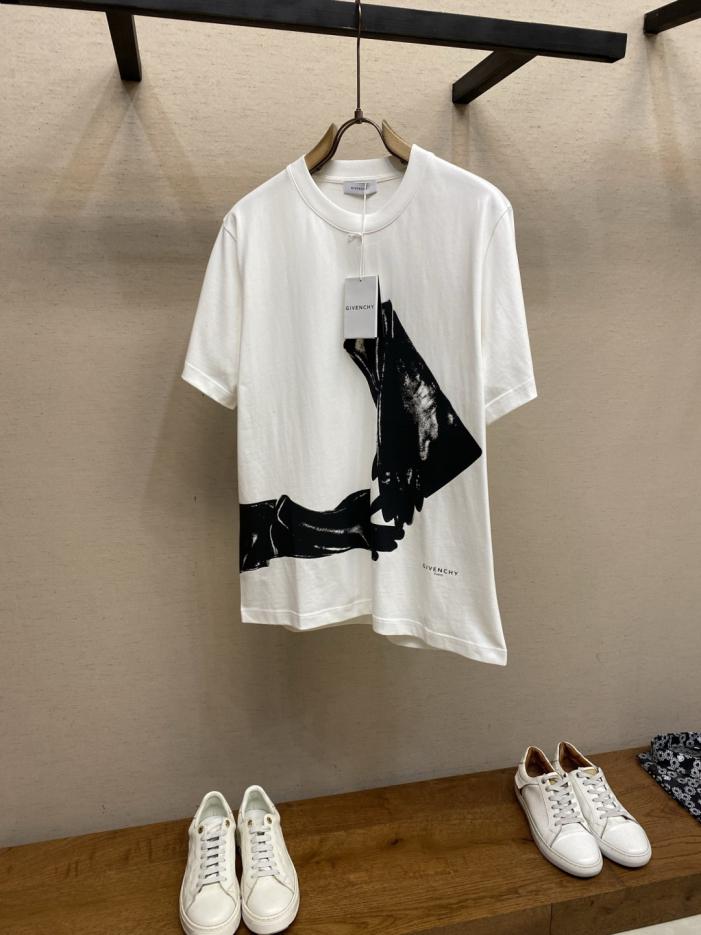 designer,replica,clothing,fake,1:1,lv,luxury,high quality Givenchy Early Spring Collection Handprint Accessories 100% Cotton Short-Sleeve T-Shirt (N2F3Y) designer,replica,clothing,fake,1:1,lv,luxury,high quality Givenchy Early Spring Collection Handprint Accessories 100% Cotton Short-Sleeve T-Shirt (N2F3Y)