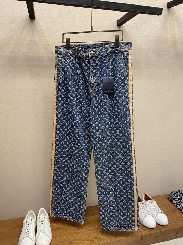 designer,replica,clothing,fake,1:1,lv,luxury,high quality Louis Vuitton’s new jeans with all-over monogram print on the side trim (E8LEU) designer,replica,clothing,fake,1:1,lv,luxury,high quality Louis Vuitton’s new jeans with all-over monogram print on the side trim (E8LEU)