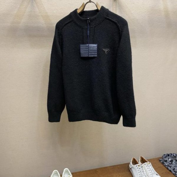 designer,replica,clothing,fake,1:1,lv,luxury,high quality Prada Triangle Logo Black Samurai Long-Pile Sweater (3NH16)
