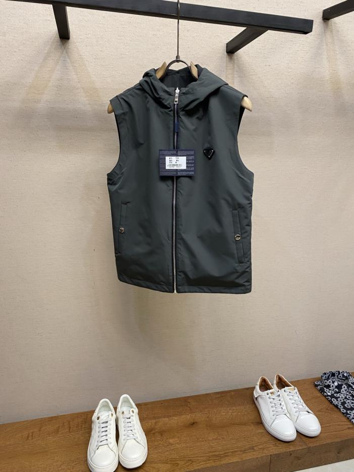 designer,replica,clothing,fake,1:1,lv,luxury,high quality Prada New Men’s Casual Custom Reversible Vest Jacket (QLQ7L) designer,replica,clothing,fake,1:1,lv,luxury,high quality Prada New Men’s Casual Custom Reversible Vest Jacket (QLQ7L)
