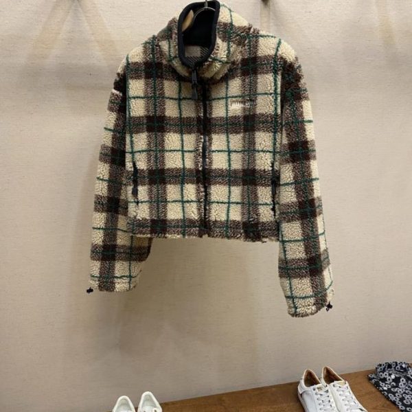 designer,replica,clothing,fake,1:1,lv,luxury,high quality Miu Miu has released a new short plaid jacket (NX2Z7).