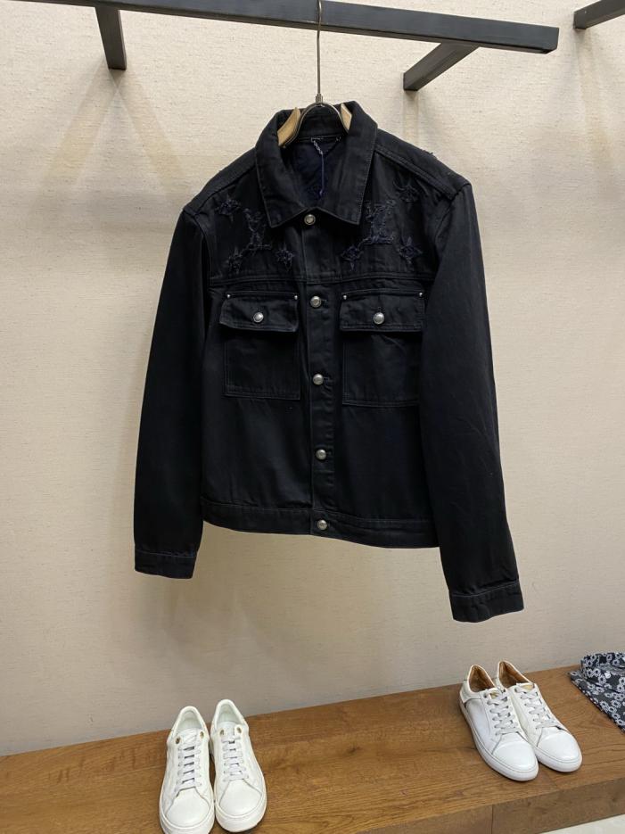 designer,replica,clothing,fake,1:1,lv,luxury,high quality Louis Vuitton washed distressed denim jacket (SLKO3) designer,replica,clothing,fake,1:1,lv,luxury,high quality Louis Vuitton washed distressed denim jacket (SLKO3)