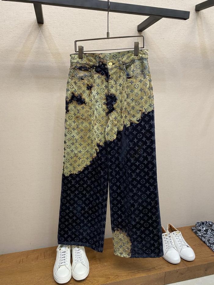 designer,replica,clothing,fake,1:1,lv,luxury,high quality LV flocked sunset cloud denim trousers (60O23) designer,replica,clothing,fake,1:1,lv,luxury,high quality LV flocked sunset cloud denim trousers (60O23)
