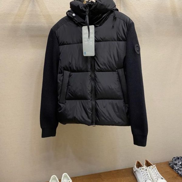 designer,replica,clothing,fake,1:1,lv,luxury,high quality Canada Goose TQSV5 Hooded Down Jacket with Sleeve Patch