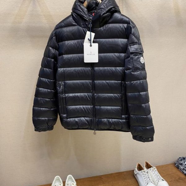 designer,replica,clothing,fake,1:1,lv,luxury,high quality Moncler down jacket with quilted hood and embroidered trim (VNJ2I)