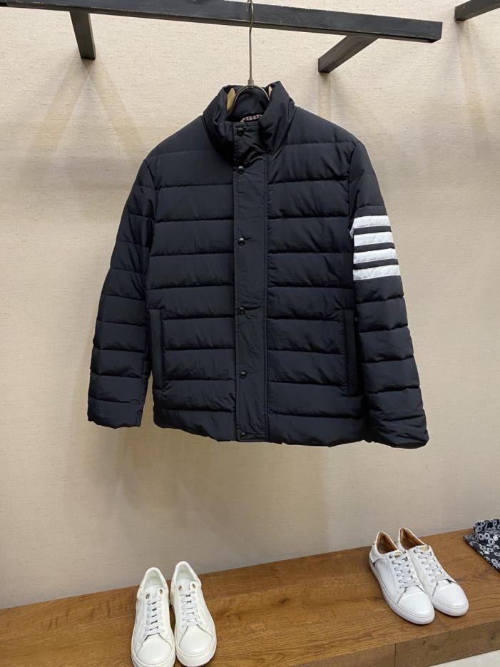 designer,replica,clothing,fake,1:1,lv,luxury,high quality Thom Browne classic four-stripe down jacket (R8TT3) designer,replica,clothing,fake,1:1,lv,luxury,high quality Thom Browne classic four-stripe down jacket (R8TT3)