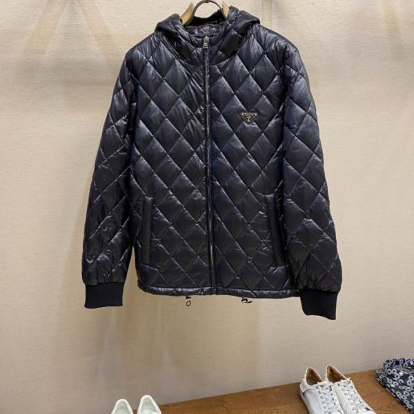 designer,replica,clothing,fake,1:1,lv,luxury,high quality Prada diamond-patterned down jacket (HM8J9)
