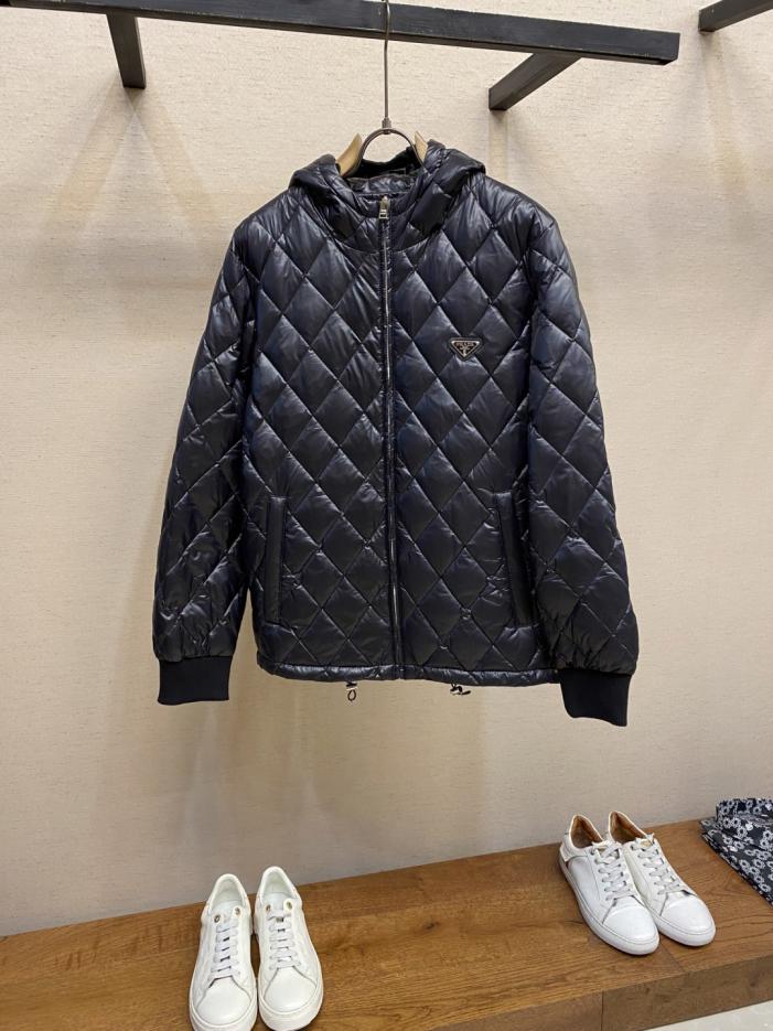 designer,replica,clothing,fake,1:1,lv,luxury,high quality Prada diamond-patterned down jacket (HM8J9) designer,replica,clothing,fake,1:1,lv,luxury,high quality Prada diamond-patterned down jacket (HM8J9)