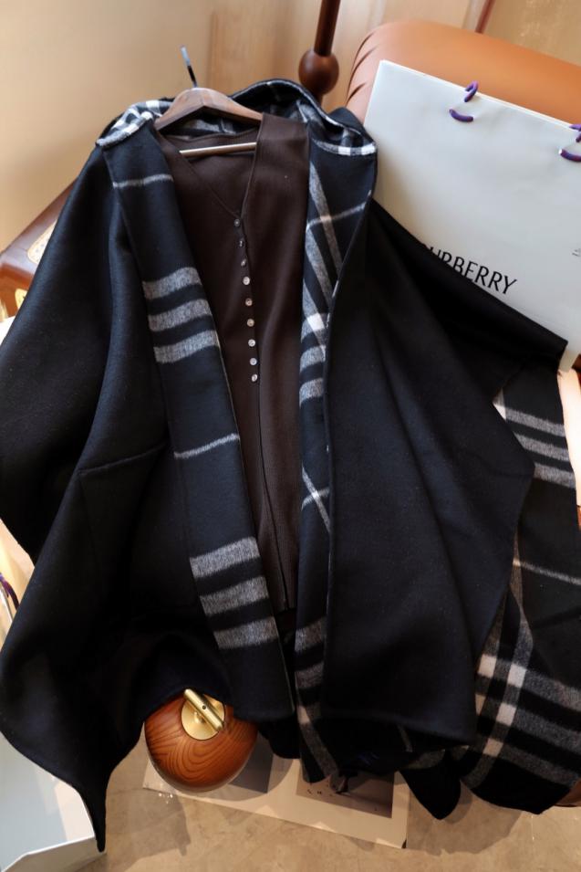 designer,replica,clothing,fake,1:1,lv,luxury,high quality Burberry Winter Hooded Check Cape, 100% Cashmere (AYI5J) designer,replica,clothing,fake,1:1,lv,luxury,high quality Burberry Winter Hooded Check Cape, 100% Cashmere (AYI5J)